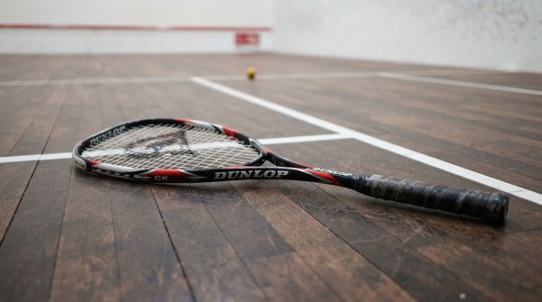 Top 5 raisons de choisir la raquette Dunlop CX 120 pour le squash